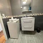 Face à La Appartamento *