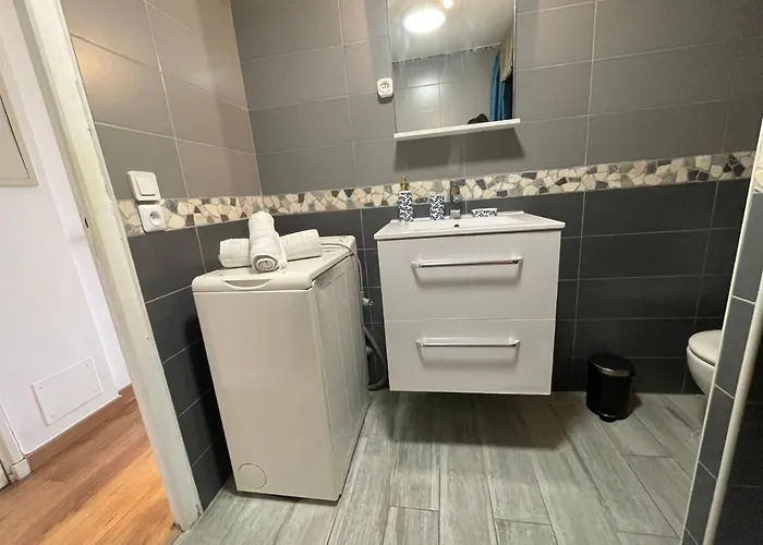 Face à La Appartement *